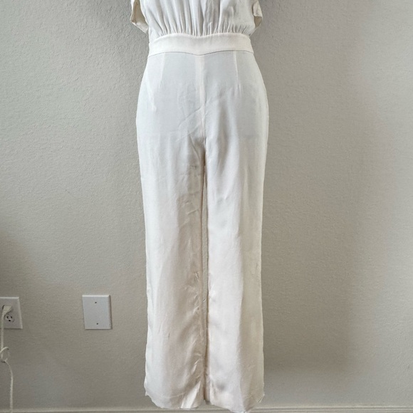Diane von Furstenberg DVF Blithe Womens 100% Silk Halter Jumpsuit Sz 2 Old Money - Picture 4 of 11
